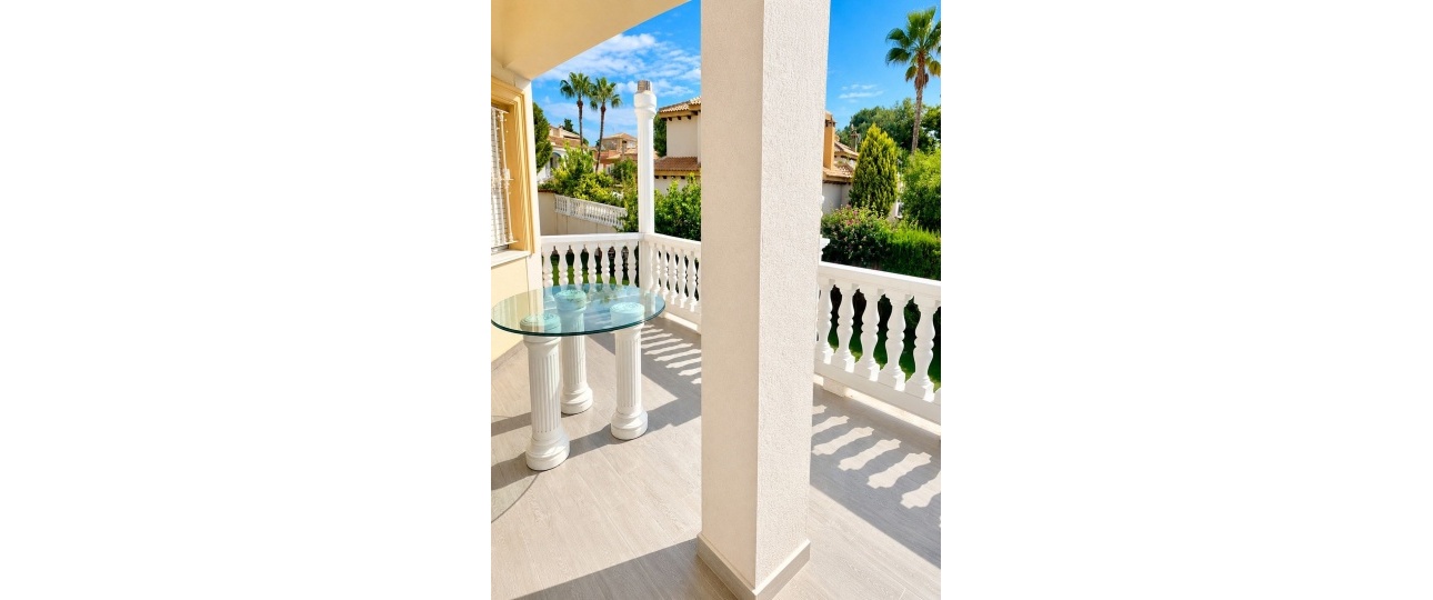 Wiederverkauf - Villa - Orihuela - La Zenia