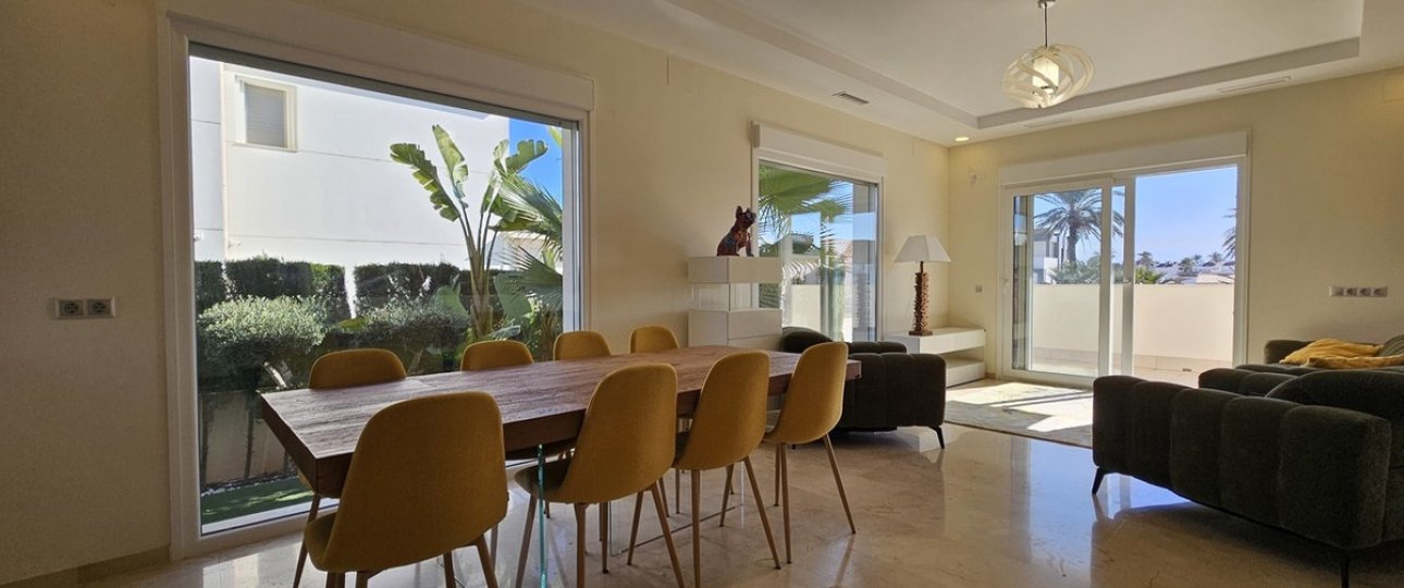 Wiederverkauf - Villa - Orihuela - La Zenia