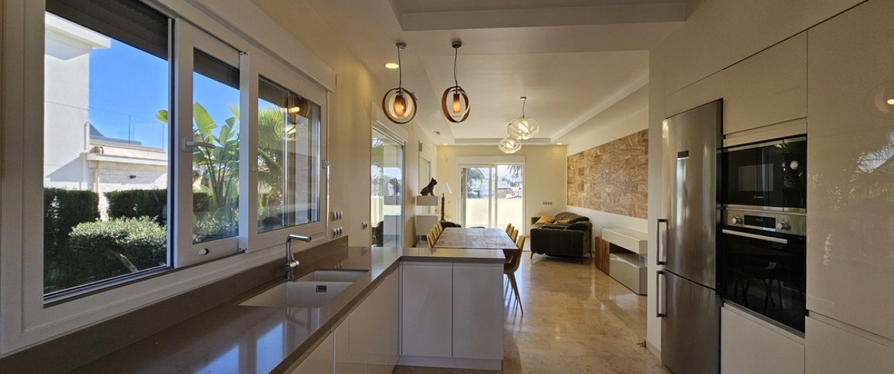 Wiederverkauf - Villa - Orihuela - La Zenia
