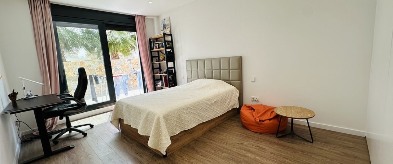 Wiederverkauf - Villa - Orihuela - Las Colinas Golf