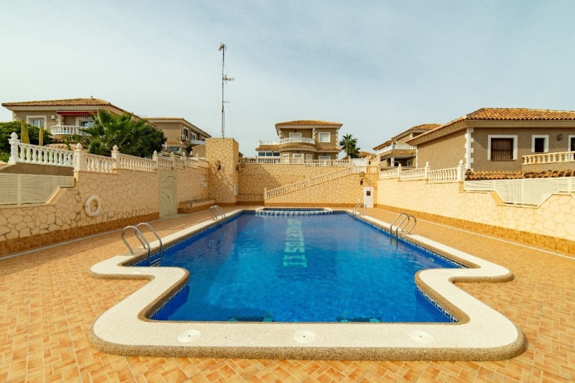Wiederverkauf - Villa - Orihuela - Los Altos