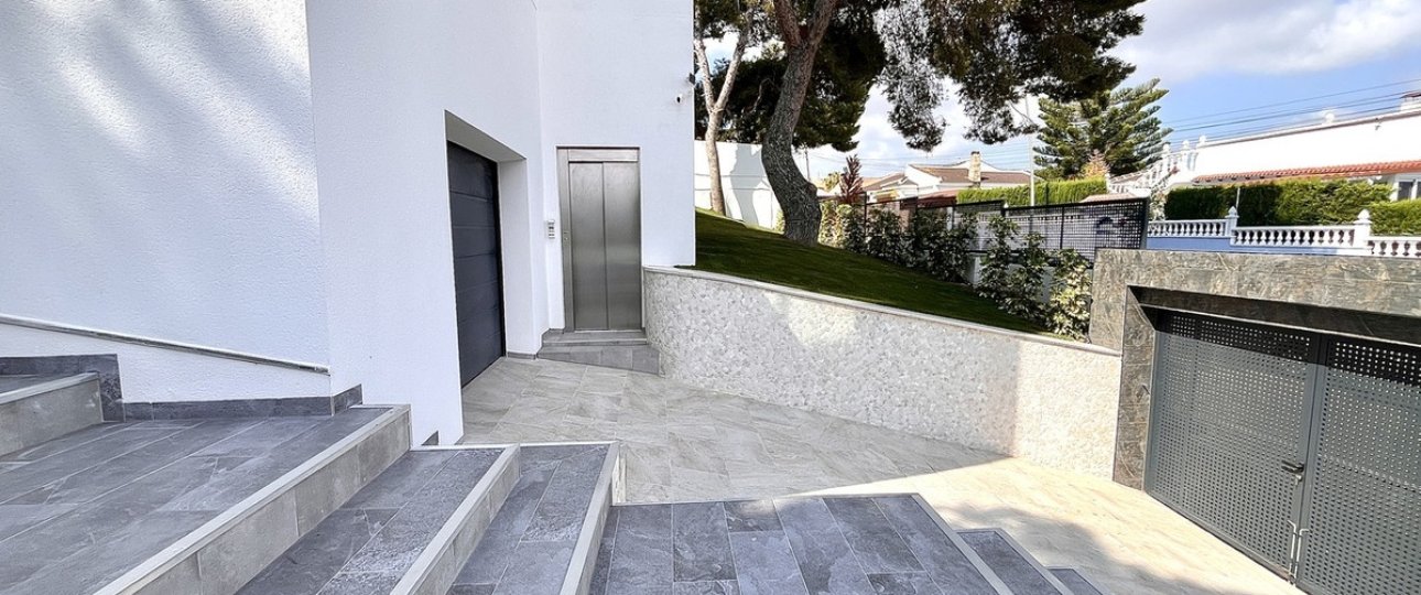 Wiederverkauf - Villa - Orihuela - Los Balcones