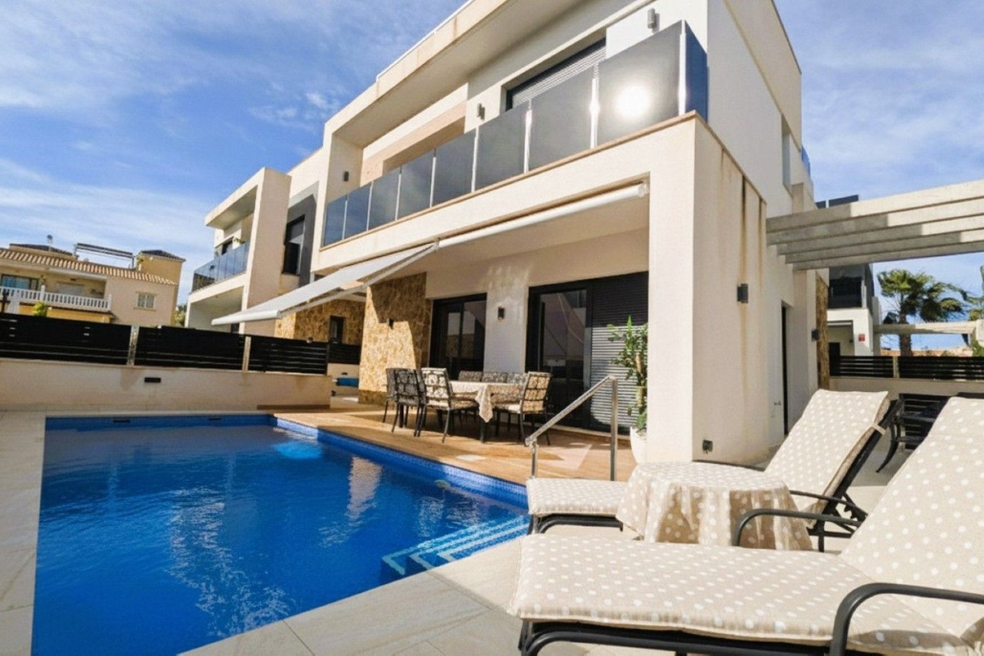Wiederverkauf - Villa - Orihuela - Los Dolses