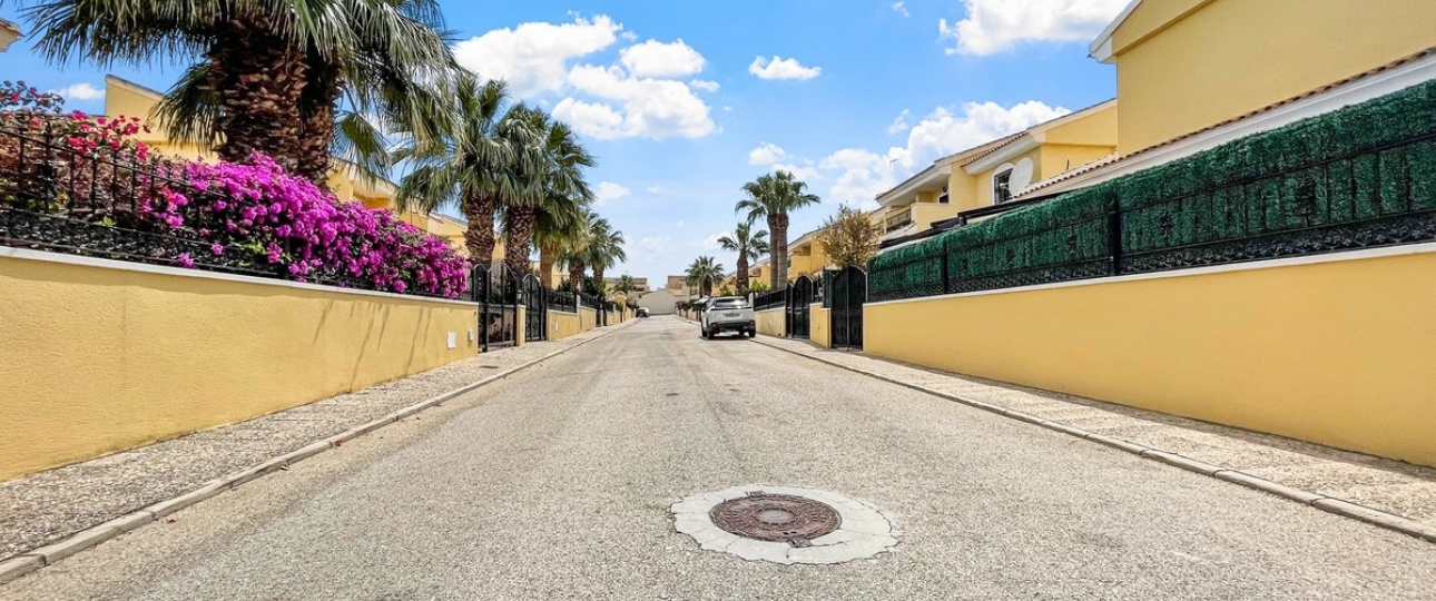 Wiederverkauf - Villa - Orihuela - Los Dolses