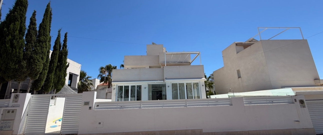 Wiederverkauf - Villa - Orihuela - Mil Palmeras