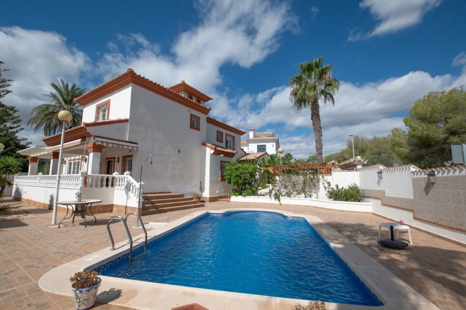 Wiederverkauf - Villa - Orihuela - Orihuela Costa