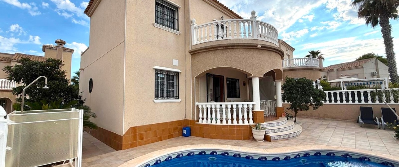 Wiederverkauf - Villa - Orihuela - Orihuela Costa