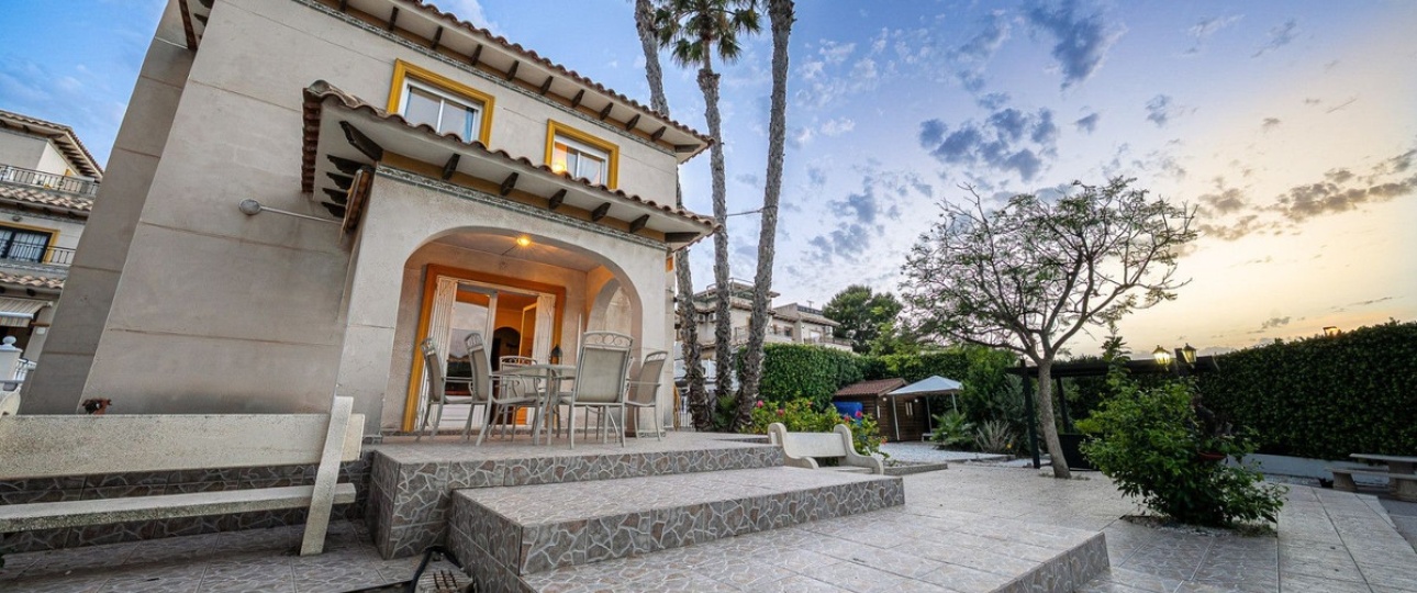 Wiederverkauf - Villa - Orihuela - Orihuela Costa