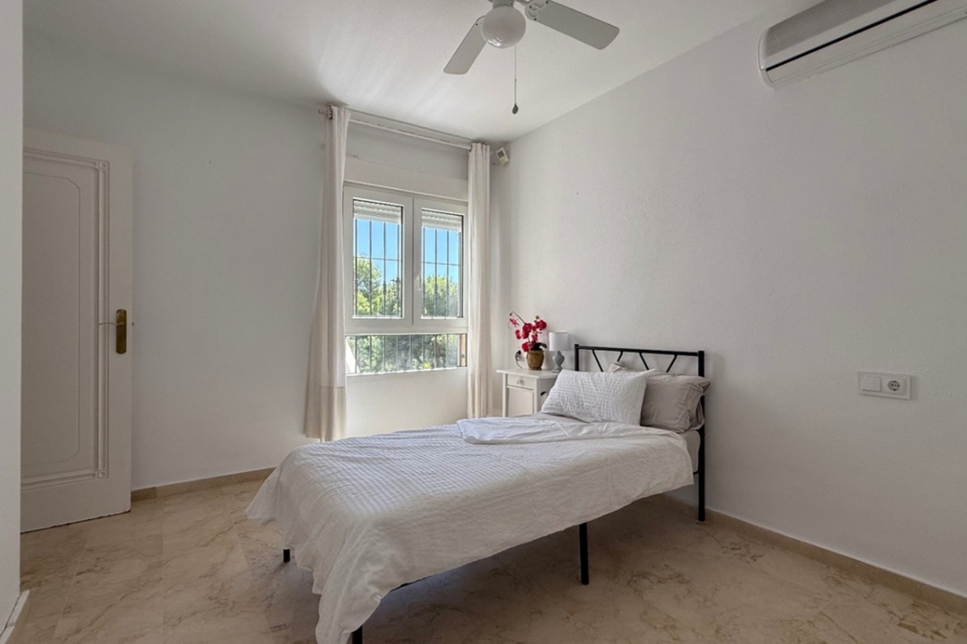 Wiederverkauf - Villa - Orihuela - Orihuela Costa
