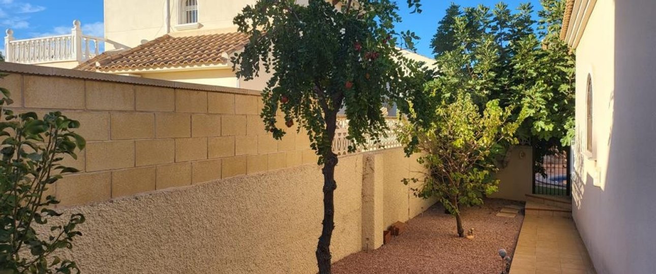 Wiederverkauf - Villa - Orihuela - Playa Flamenca