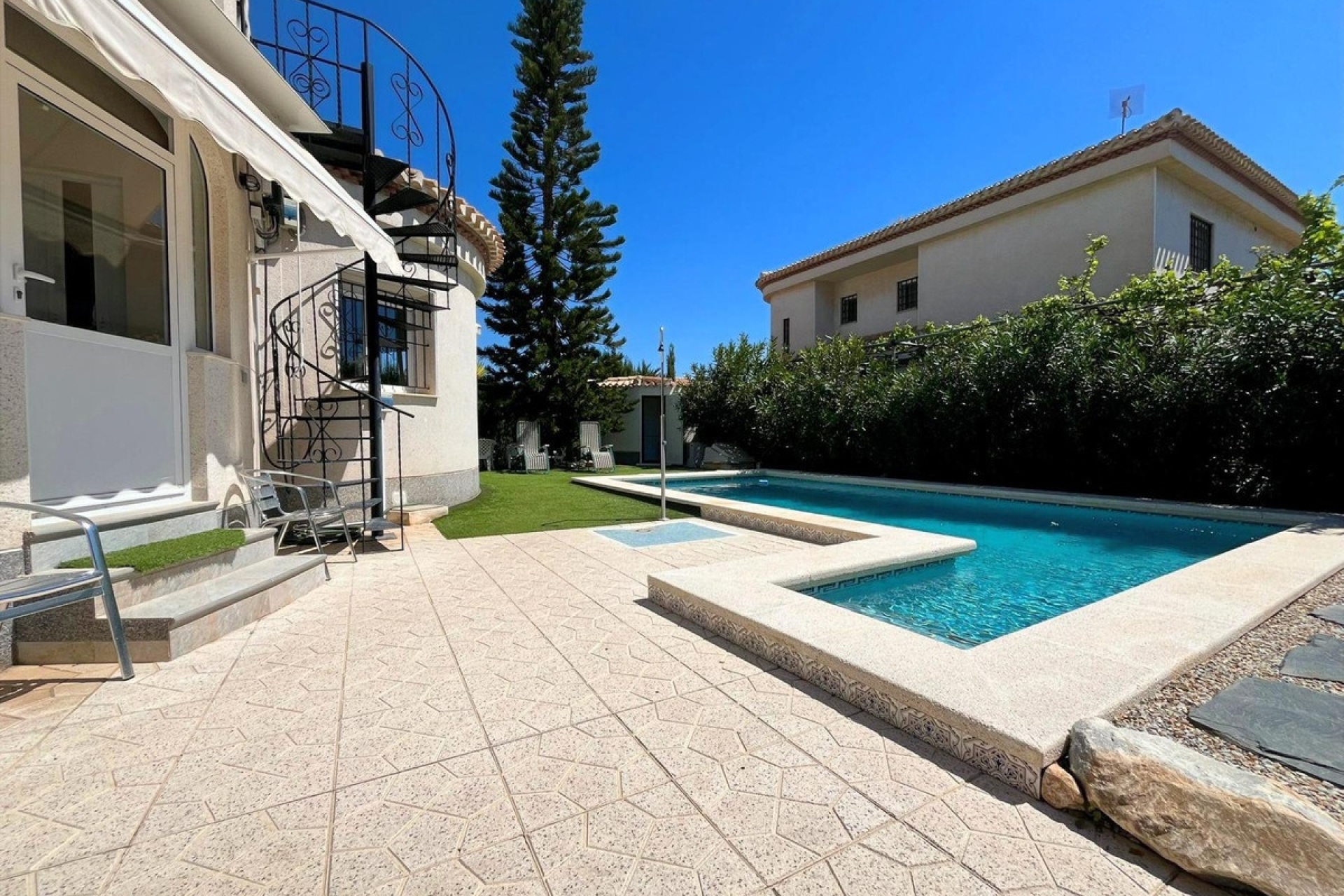Wiederverkauf - Villa - Orihuela - Playa Flamenca