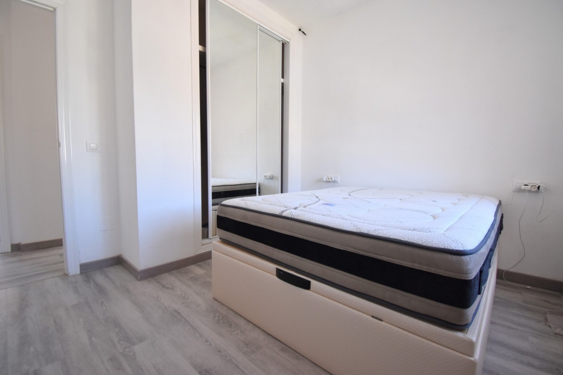 Wiederverkauf - Villa - Orihuela - Playa Flamenca