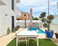Wiederverkauf - Villa - Orihuela - Villamartin