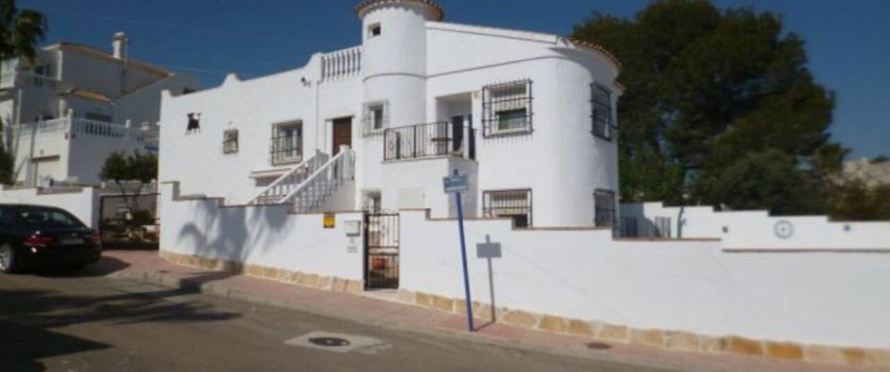 Wiederverkauf - Villa - Orihuela - Villamartin