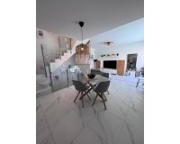 Wiederverkauf - Villa - Orihuela - Villamartin