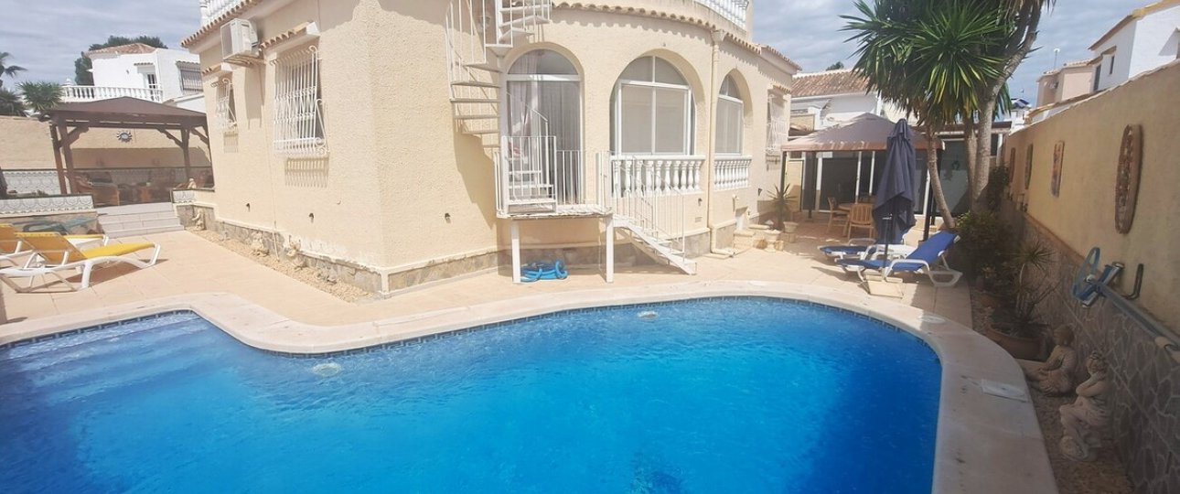 Wiederverkauf - Villa - Orihuela - Villamartin