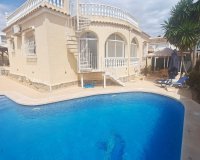 Wiederverkauf - Villa - Orihuela - Villamartin