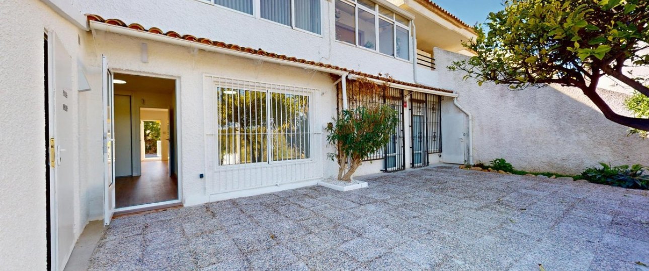 Wiederverkauf - Villa - Orihuela - Villamartin