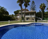 Wiederverkauf - Villa - Orihuela - Villamartin