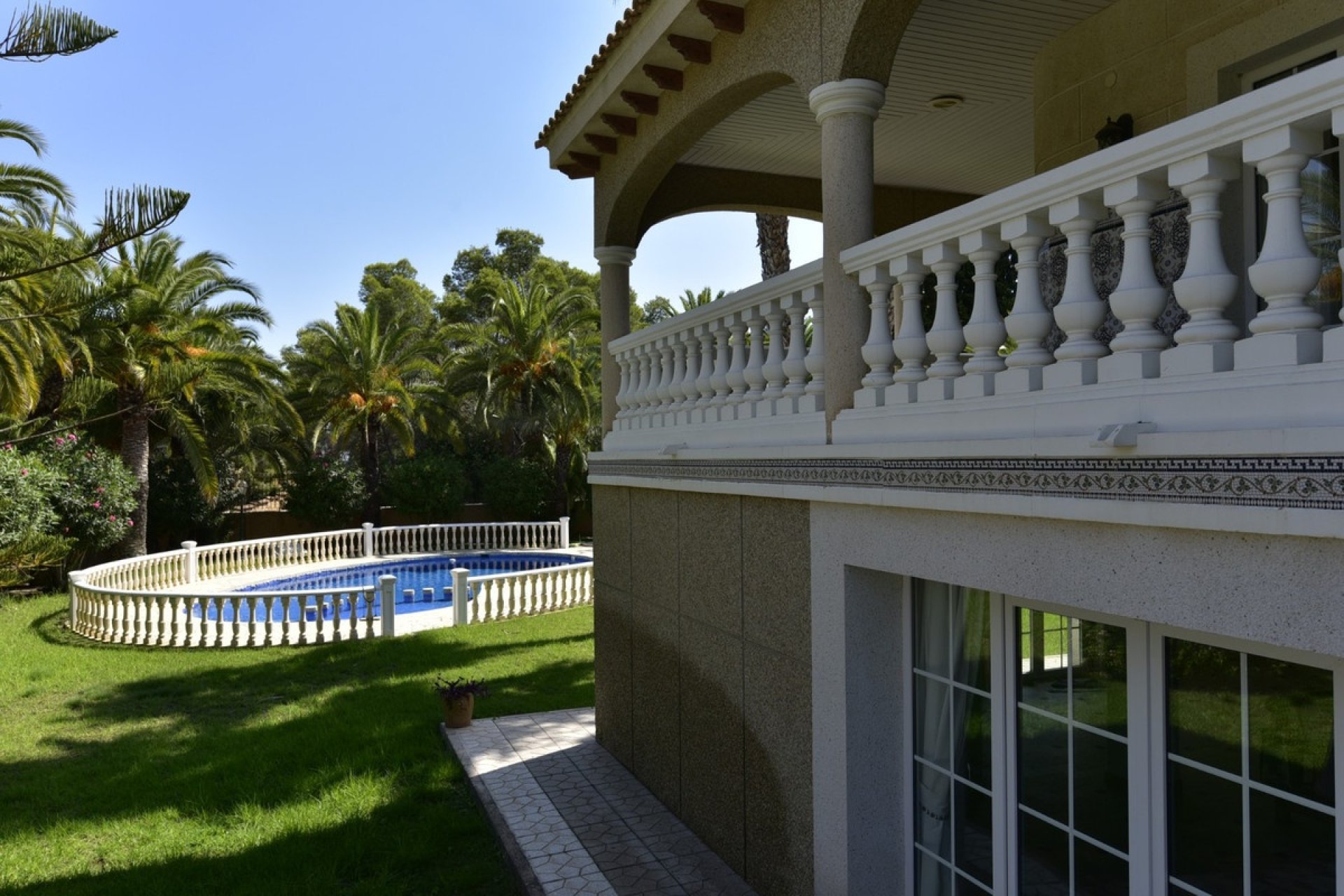 Wiederverkauf - Villa - Orihuela - Villamartin