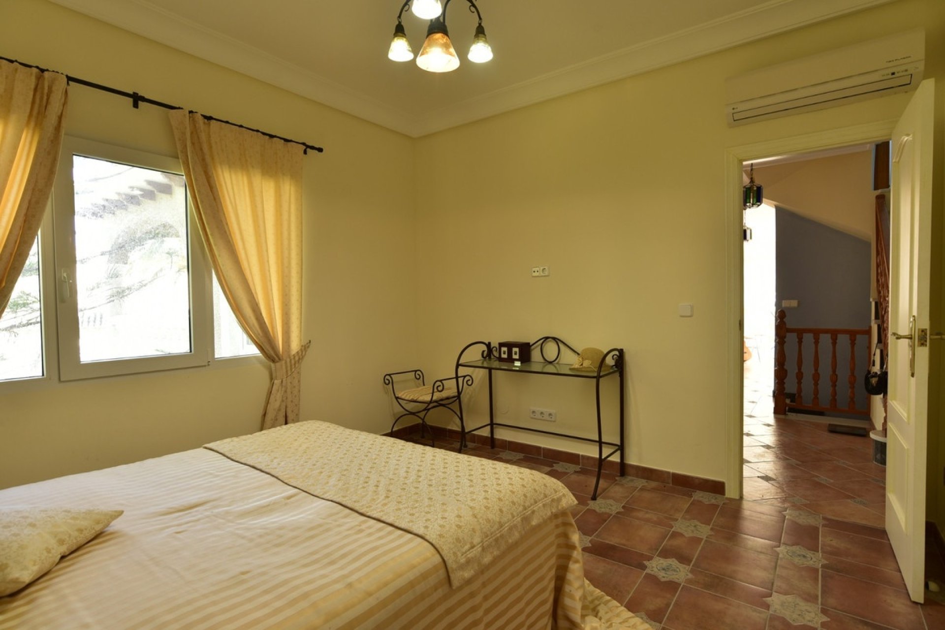 Wiederverkauf - Villa - Orihuela - Villamartin