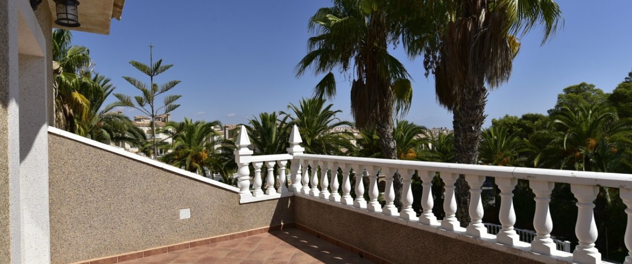 Wiederverkauf - Villa - Orihuela - Villamartin