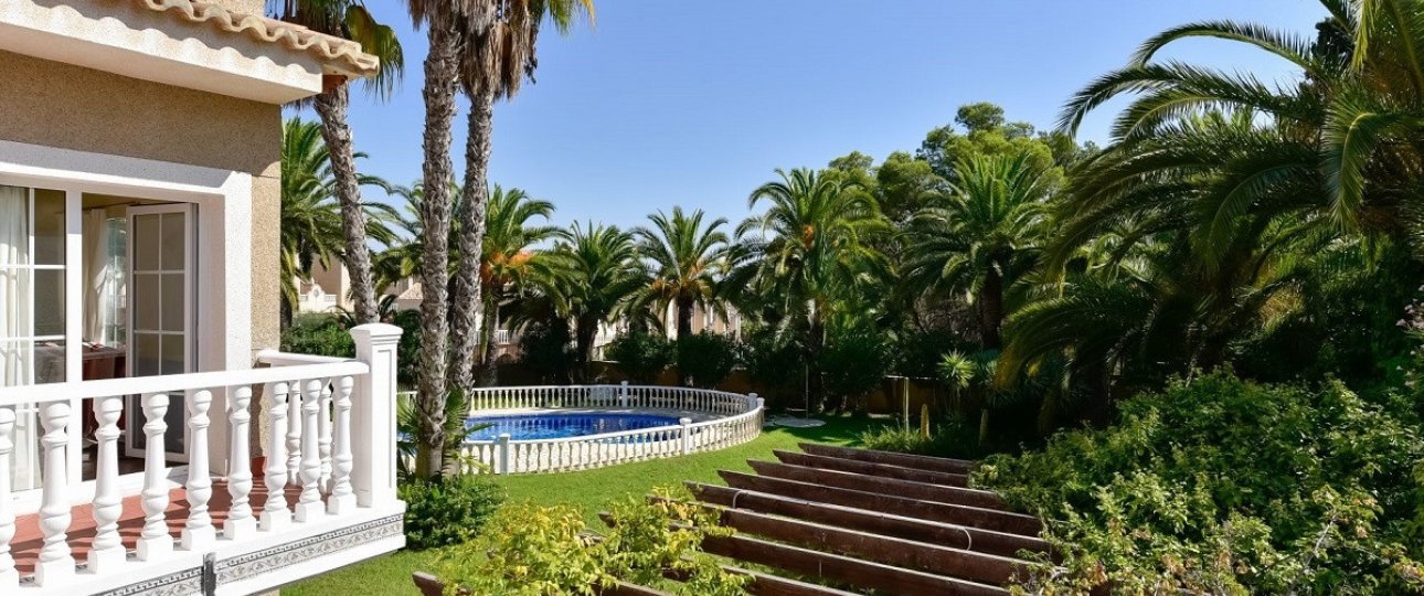 Wiederverkauf - Villa - Orihuela - Villamartin