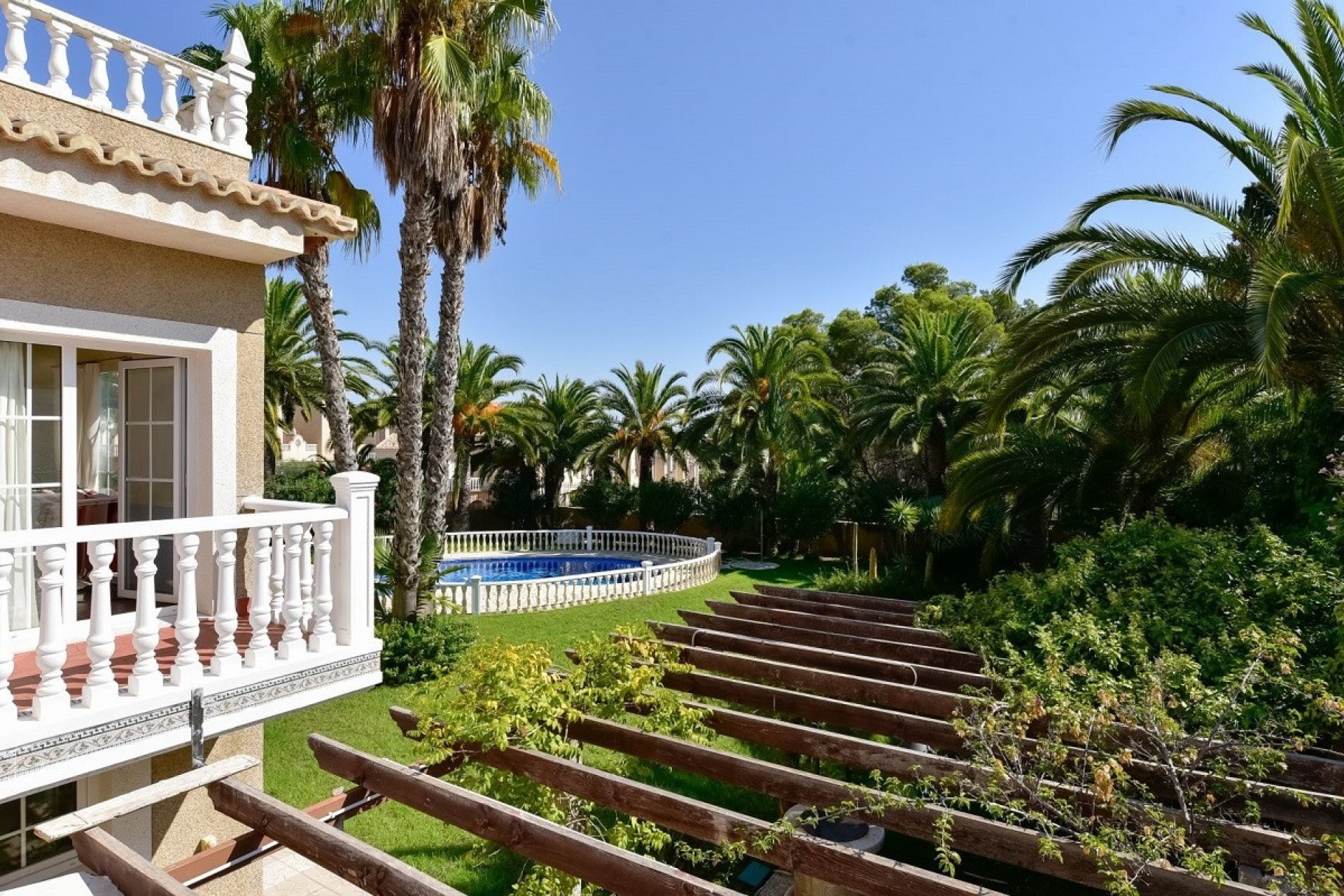 Wiederverkauf - Villa - Orihuela - Villamartin