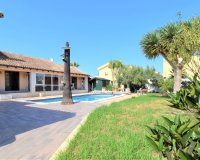 Wiederverkauf - Villa - Orihuela - Villamartin
