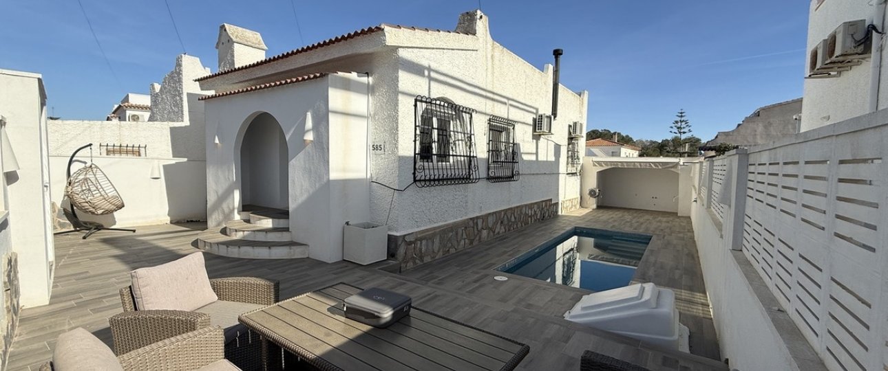 Wiederverkauf - Villa - Orihuela - Villamartin