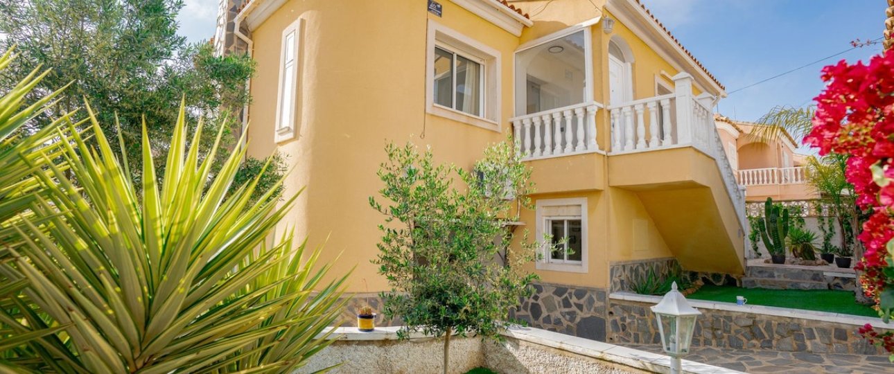 Wiederverkauf - Villa - Orihuela - Villamartin
