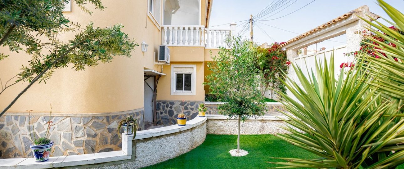 Wiederverkauf - Villa - Orihuela - Villamartin