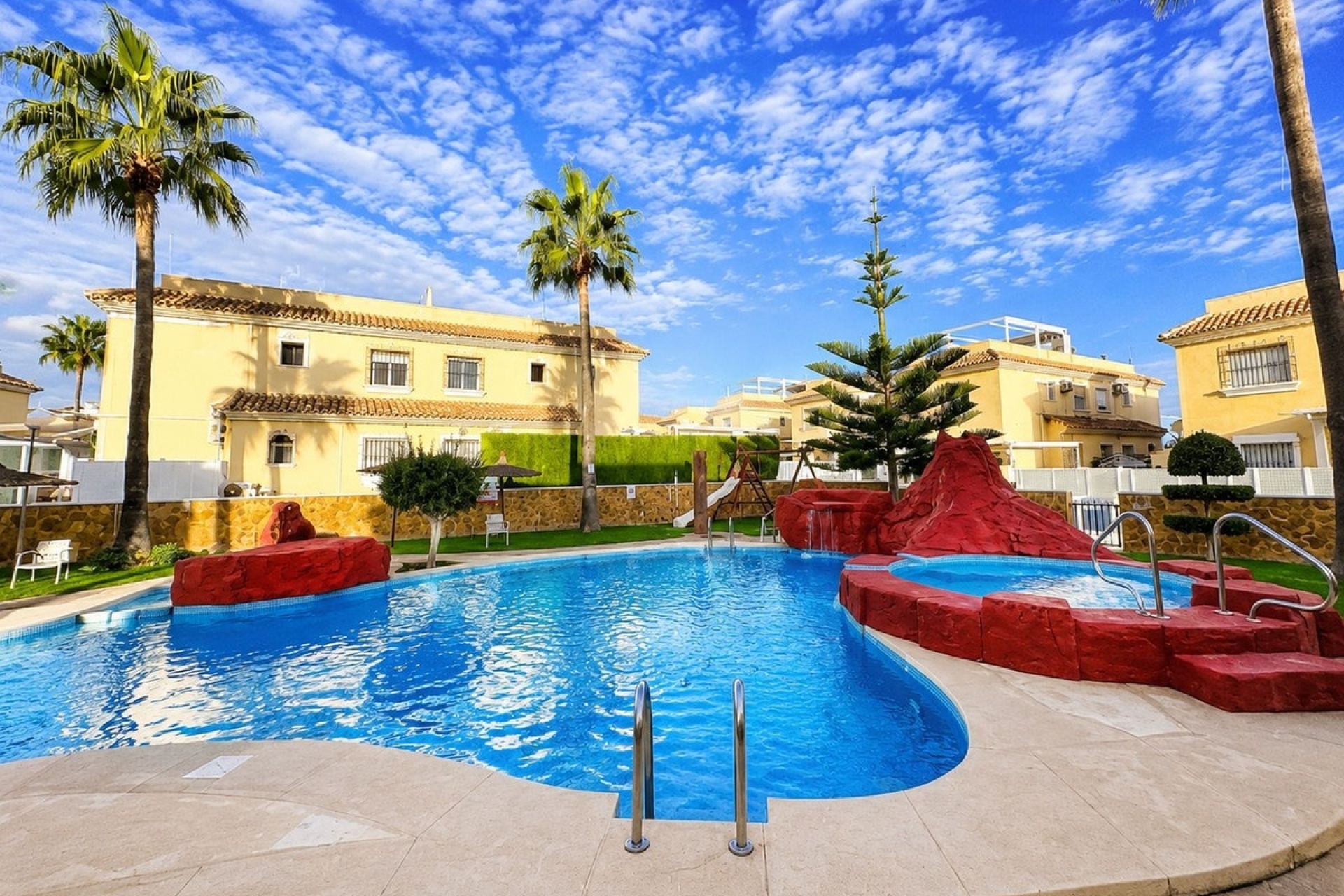 Wiederverkauf - Villa - Orihuela - Villamartin