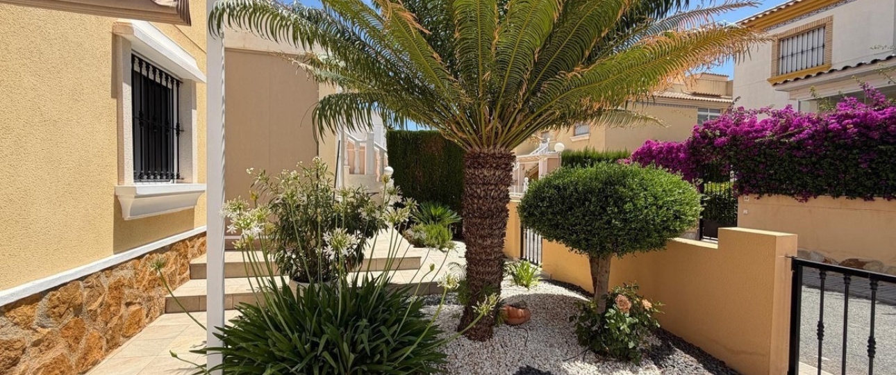Wiederverkauf - Villa - Orihuela - Villamartin