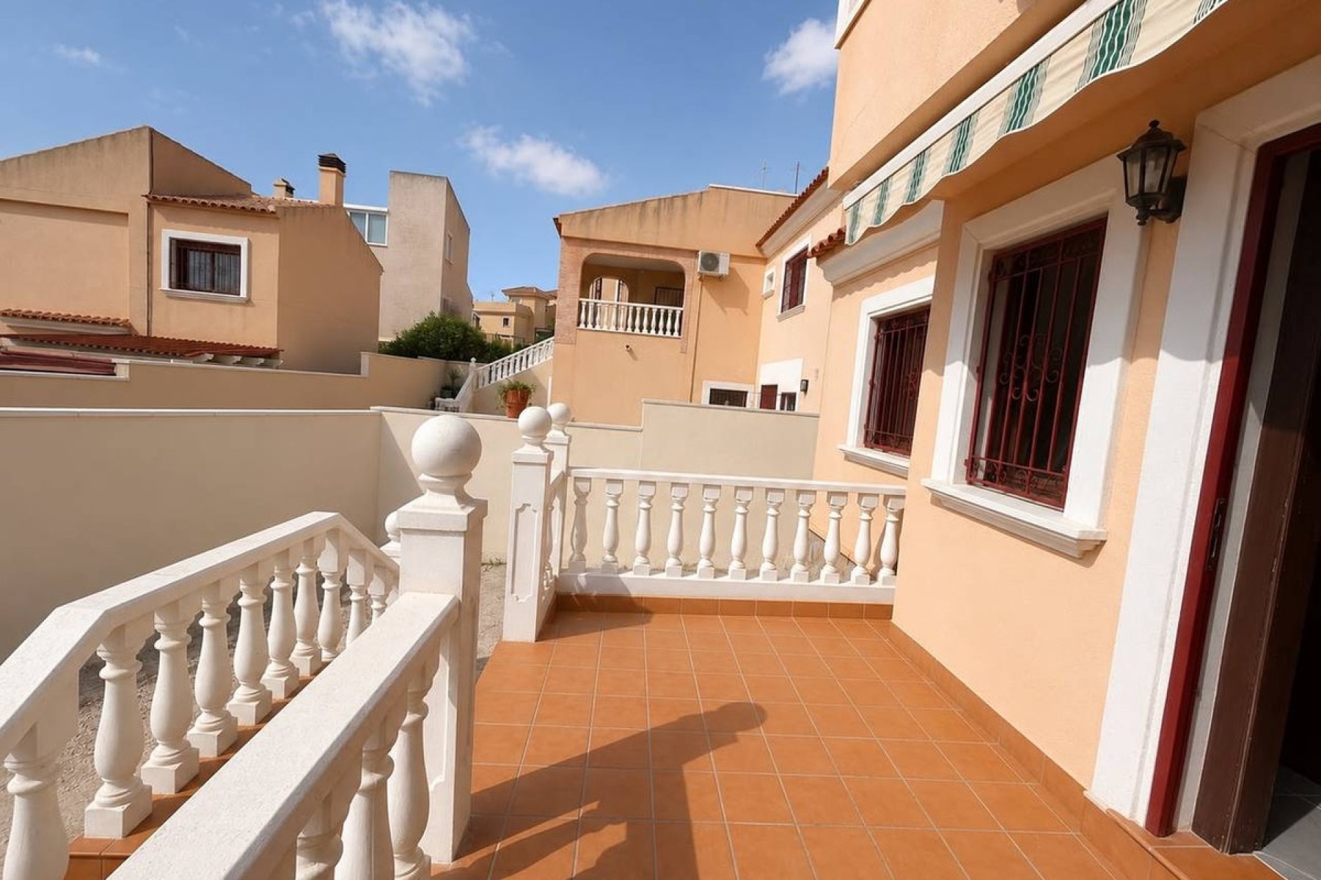 Wiederverkauf - Villa - Orihuela - Villamartin