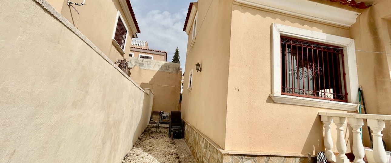 Wiederverkauf - Villa - Orihuela - Villamartin