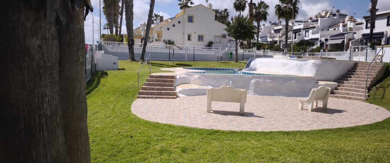 Wiederverkauf - Villa - Orihuela - Villamartin