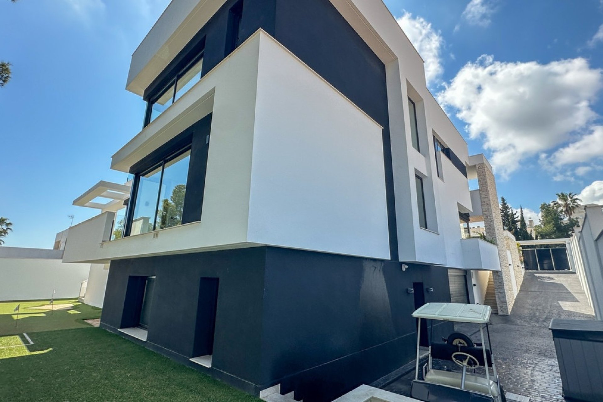 Wiederverkauf - Villa - Orihuela - Villamartin