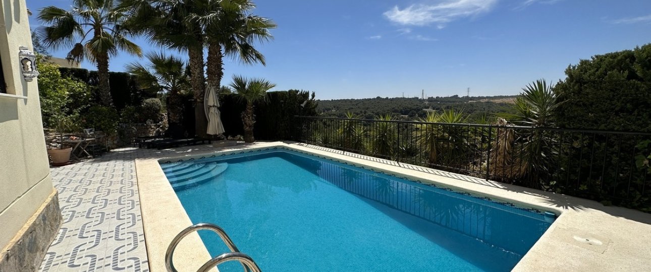 Wiederverkauf - Villa - Orihuela - Villamartin