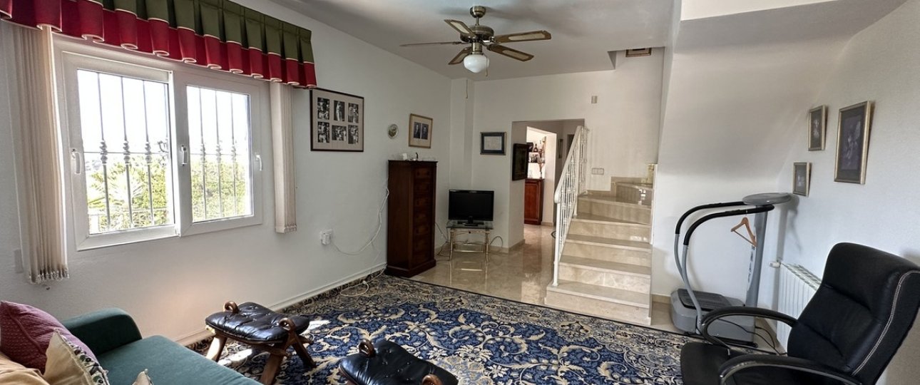 Wiederverkauf - Villa - Orihuela - Villamartin