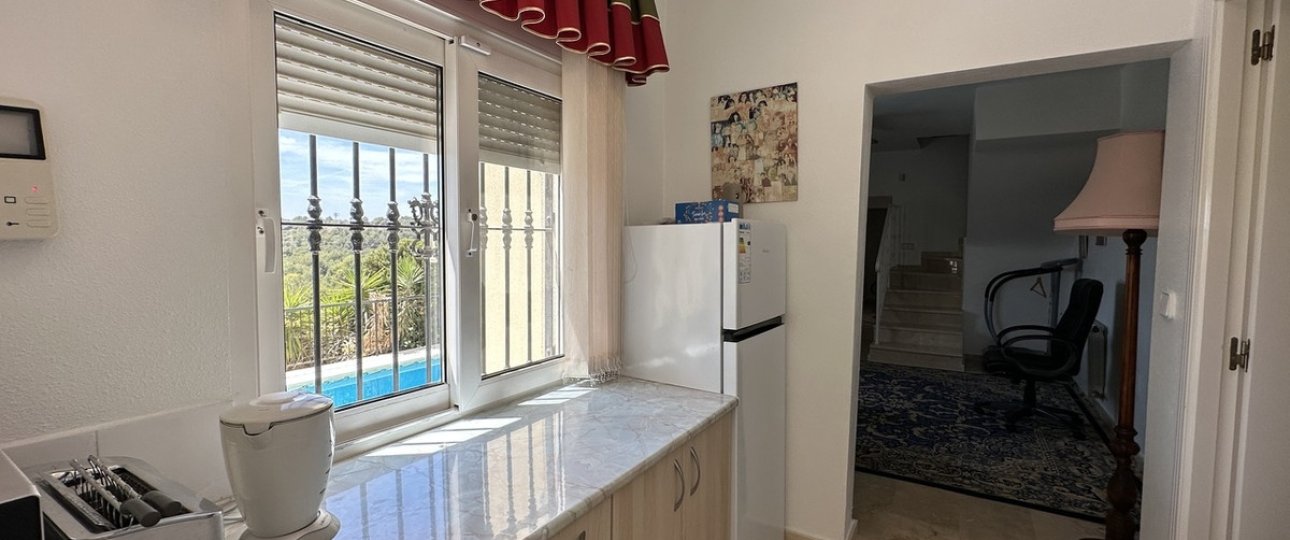 Wiederverkauf - Villa - Orihuela - Villamartin
