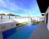 Wiederverkauf - Villa - Orihuela - Villamartin