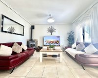 Wiederverkauf - Villa - Orihuela - Villamartin