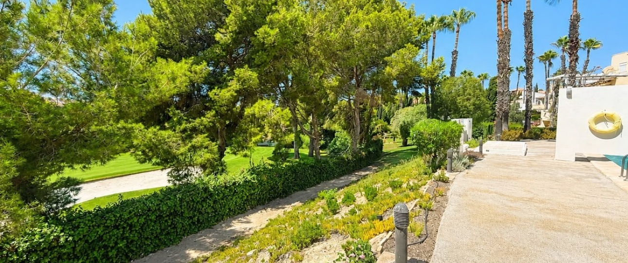 Wiederverkauf - Villa - Orihuela - Villamartin
