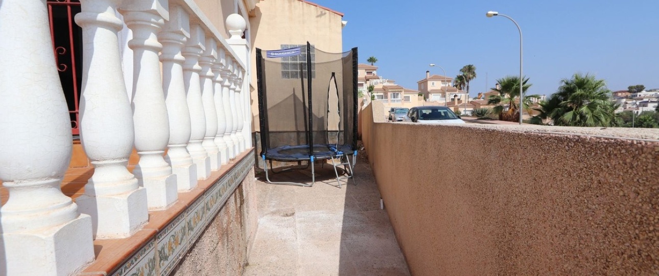 Wiederverkauf - Villa - Orihuela - Villamartin