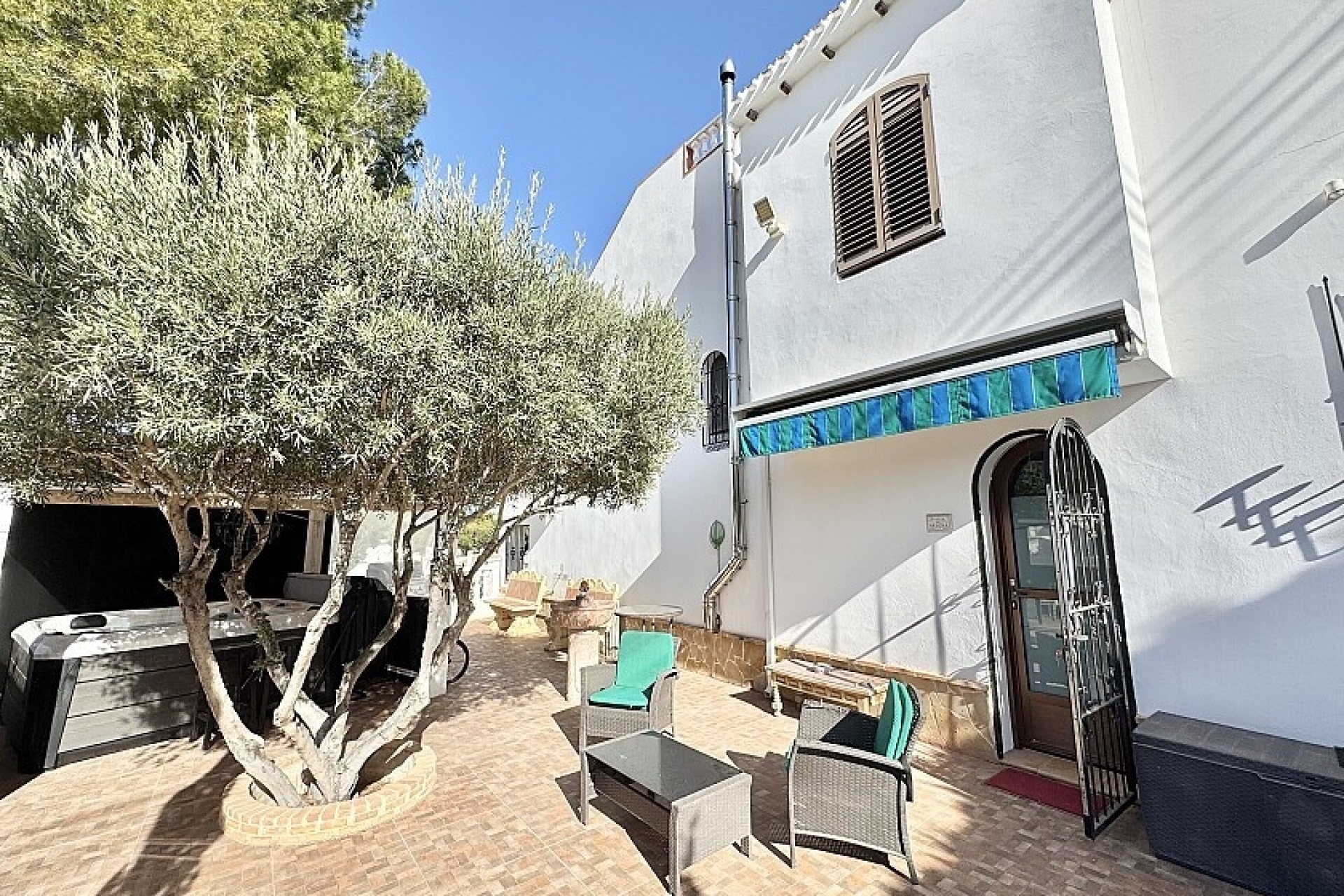 Wiederverkauf - Villa - Orihuela - Villamartin