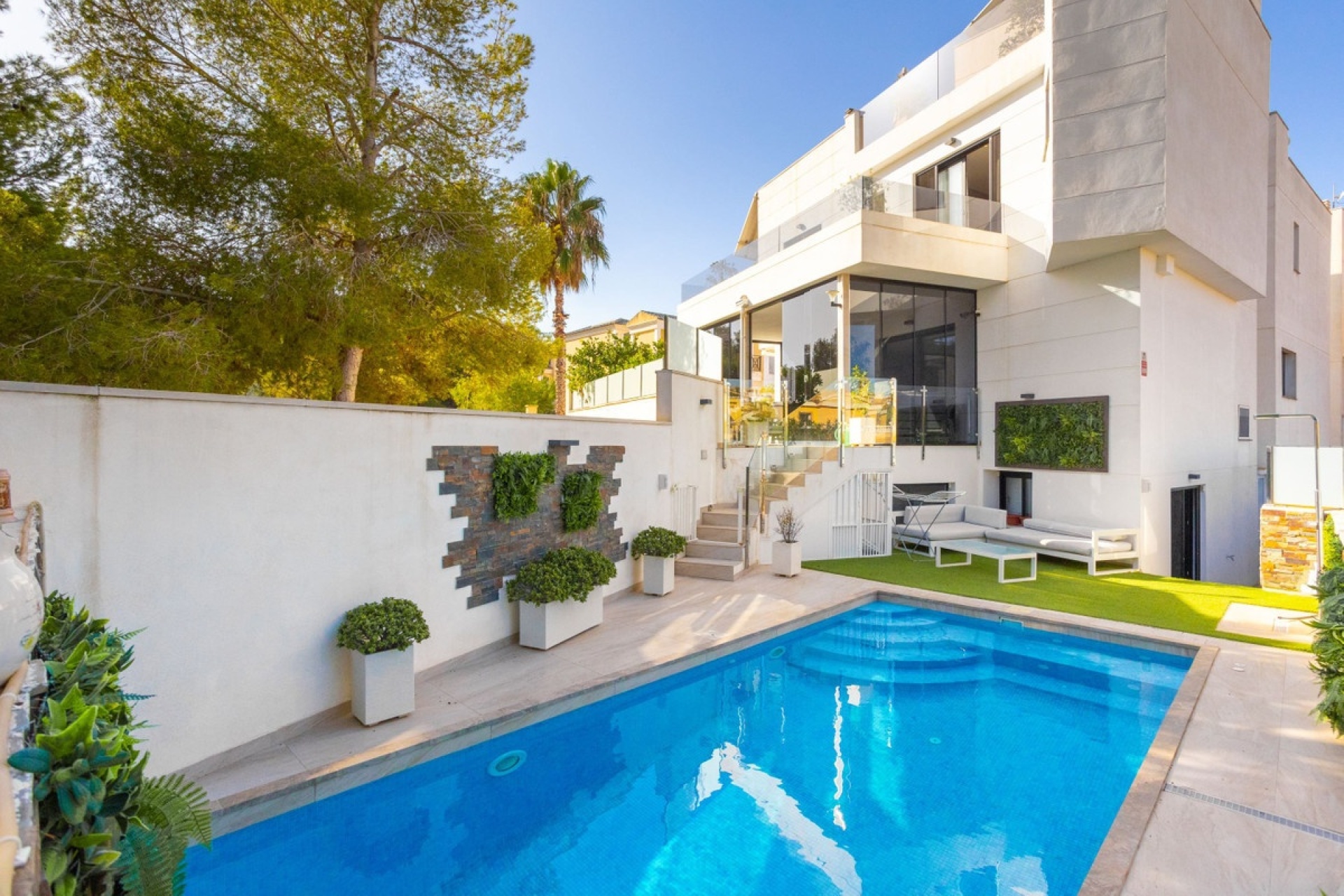 Wiederverkauf - Villa - Orihuela - Villamartin