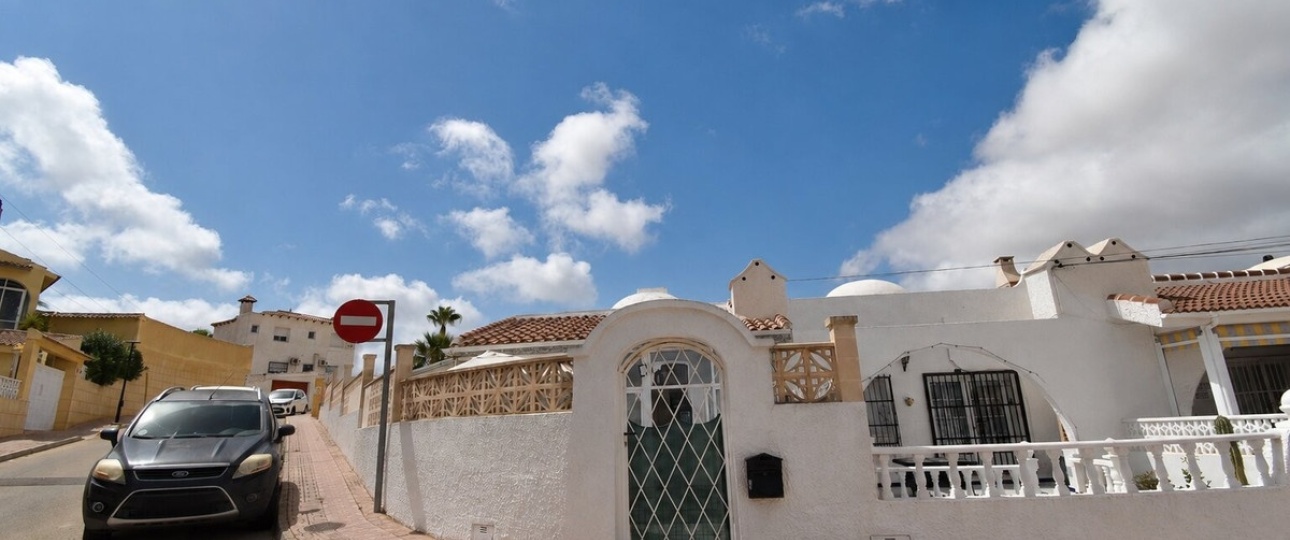 Wiederverkauf - Villa - Orihuela - Villamartin