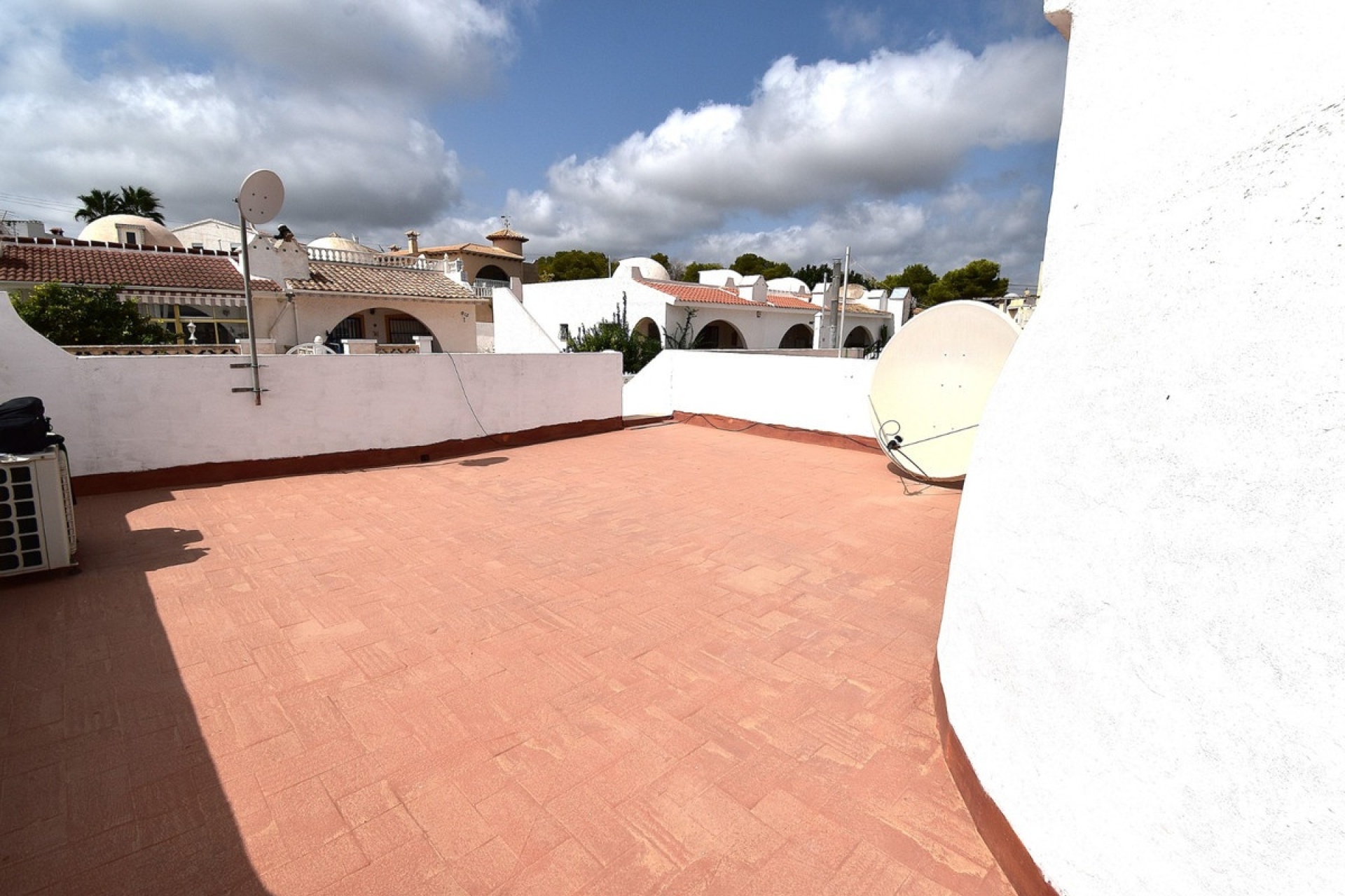 Wiederverkauf - Villa - Orihuela - Villamartin