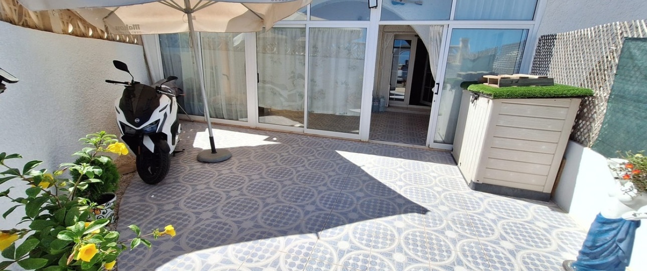 Wiederverkauf - Villa - Orihuela - Villamartin